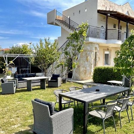Villa Irina, Nea Potidea Kassandra Beach ภายนอก รูปภาพ