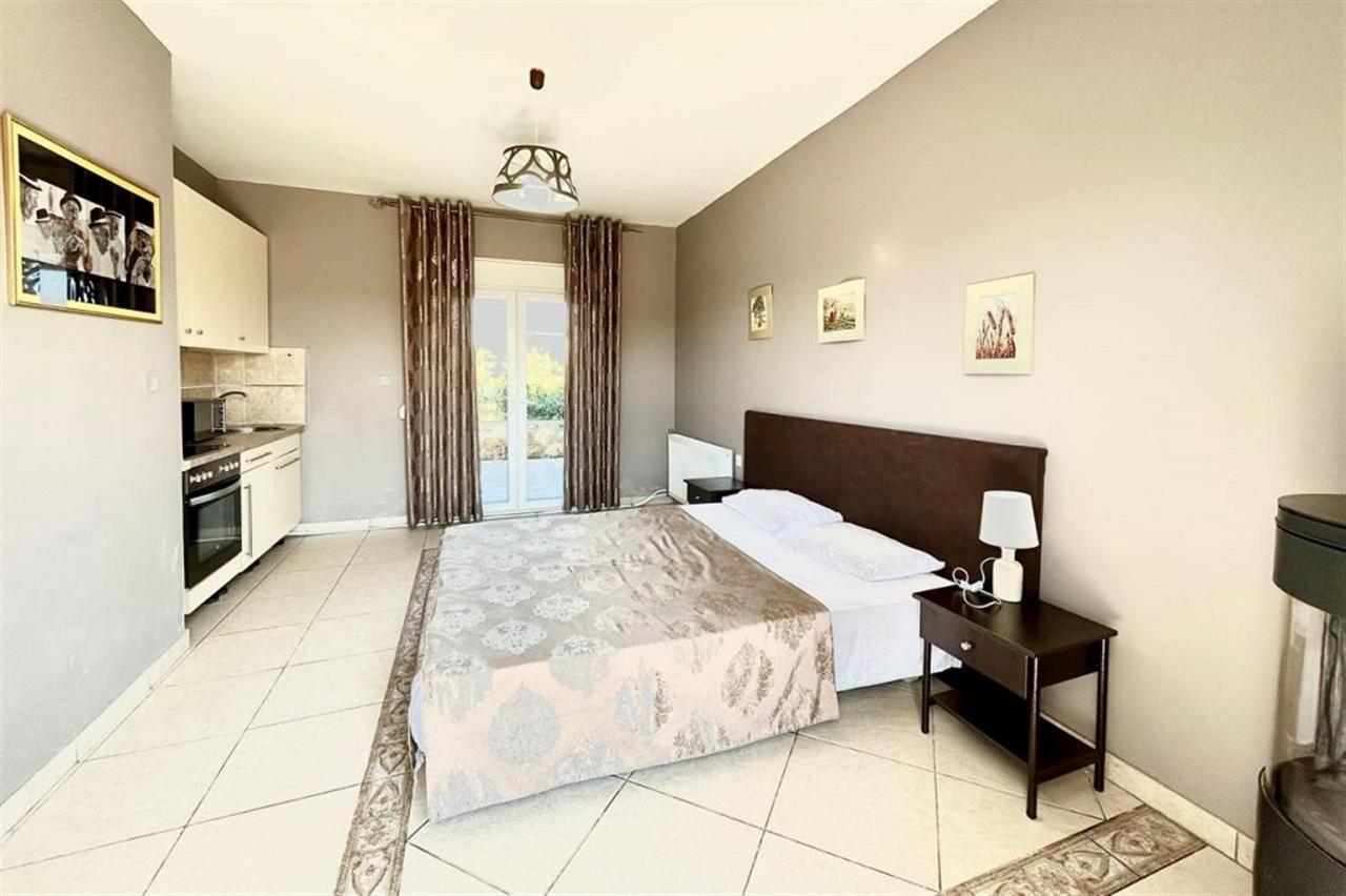 Villa Irina, Nea Potidea Kassandra Beach ภายนอก รูปภาพ