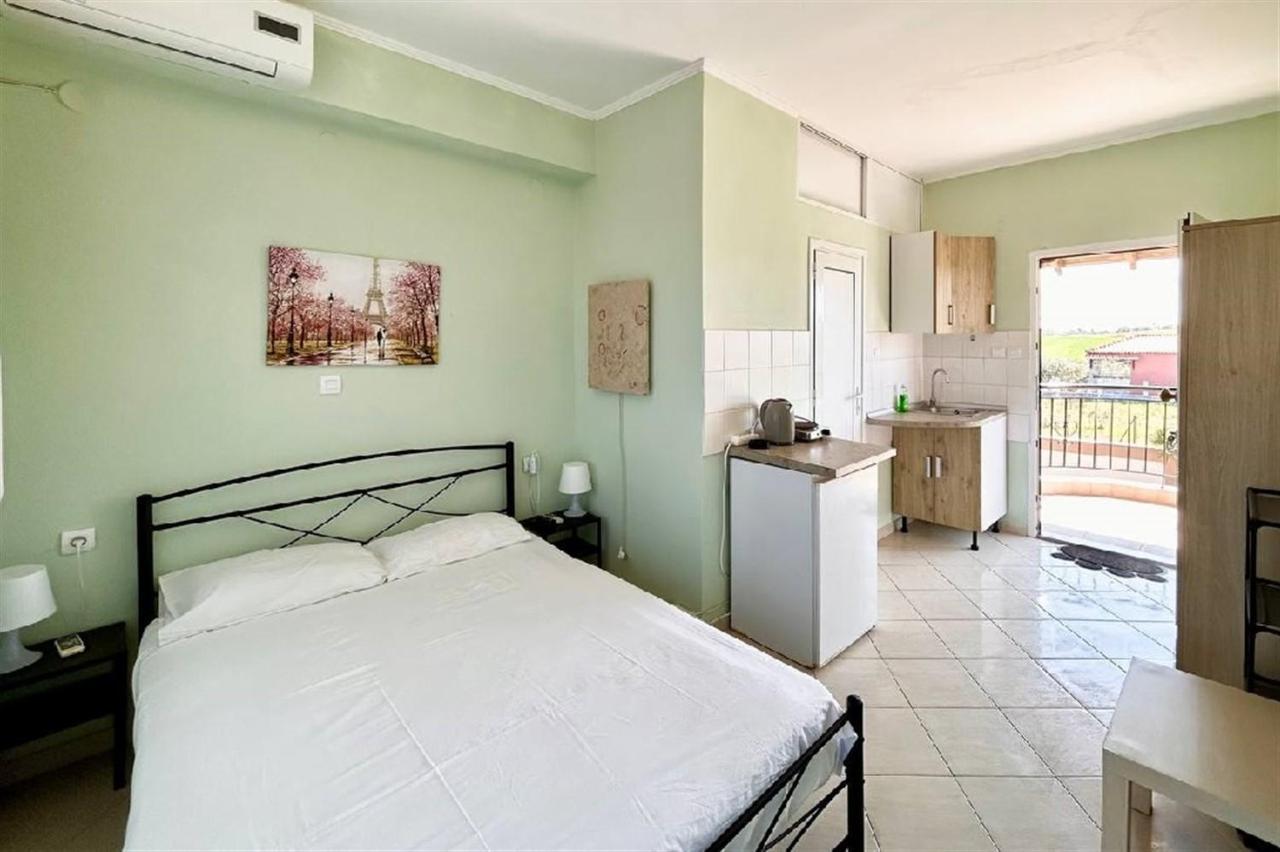 Villa Irina, Nea Potidea Kassandra Beach ภายนอก รูปภาพ